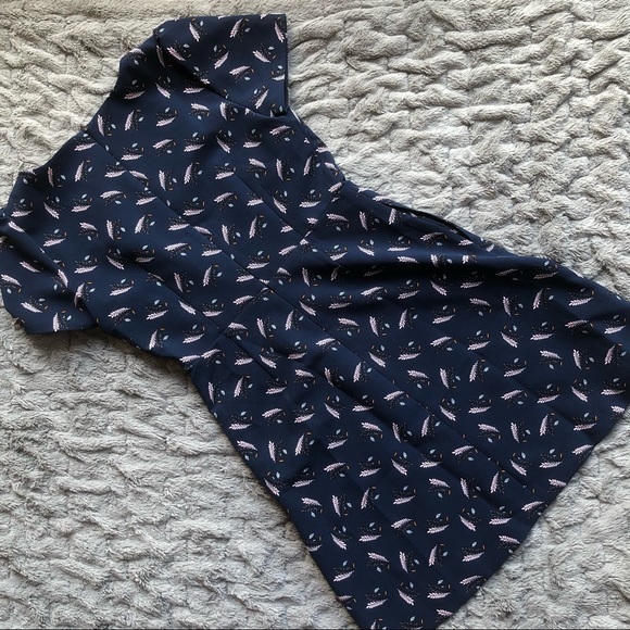 Loft Size 2 V-Neck Fit and Flare Dress w Pockets - Picture 3 of 9